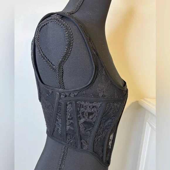 Meshki Black Lace Corset Top with black solid front panel Size XS - Picture 14 of 15